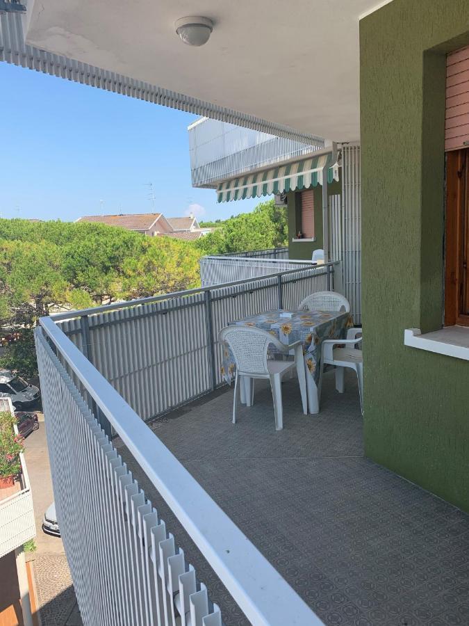 Condominio Moschettieri Monolocale Bibione Exteriör bild